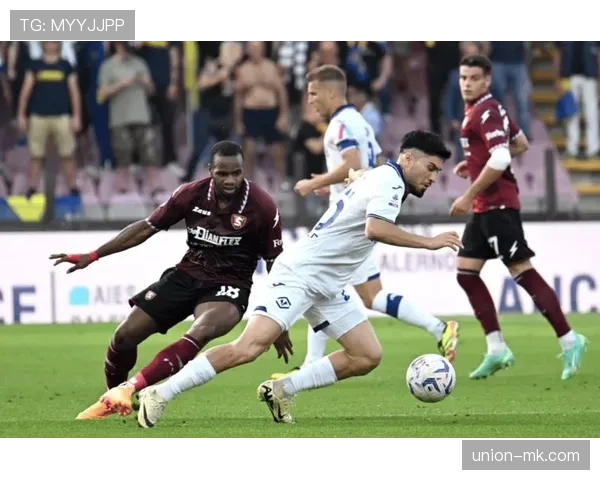 维罗纳新赛季强势起航，攻防两端表现回暖